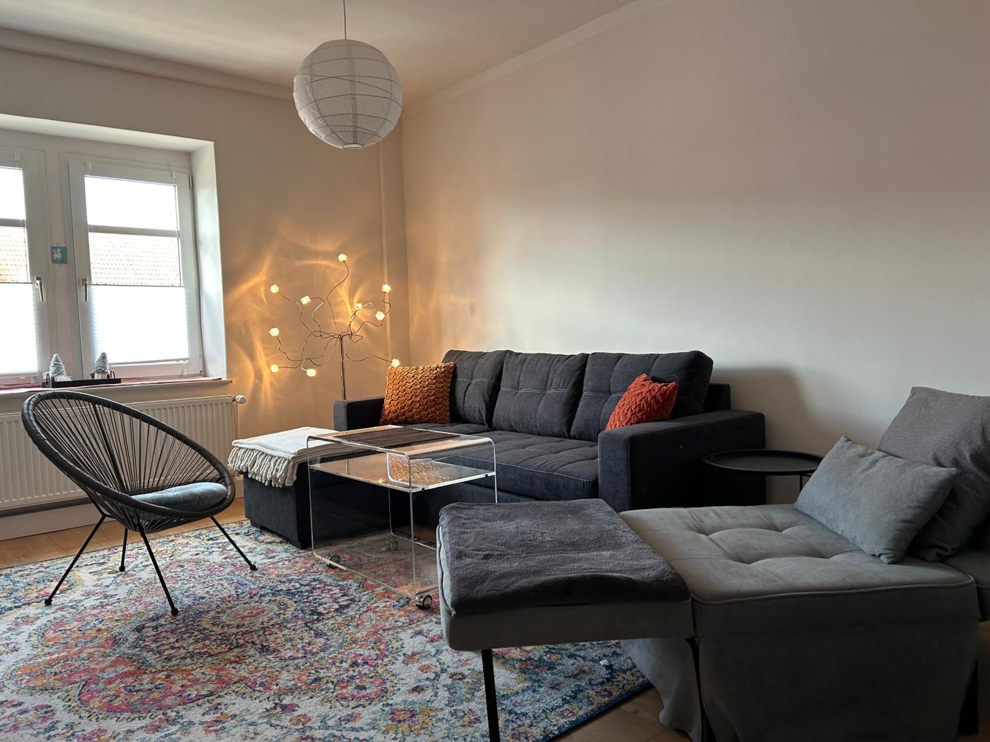 Schoene Neue 4 Zimmer Wohnung Mit Sued-Balkon Bis 8 Personen Naumburg (Saale) Exterior foto