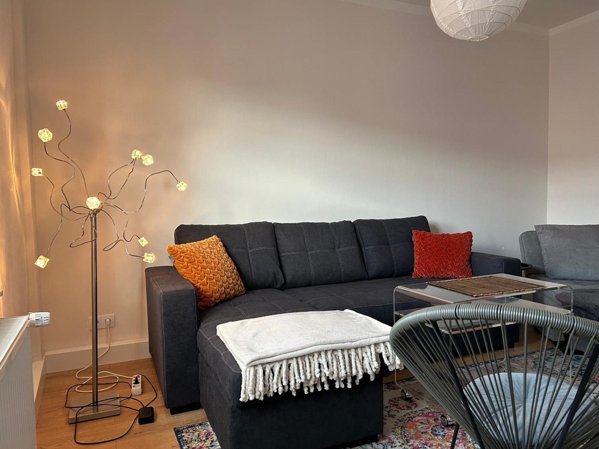 Schoene Neue 4 Zimmer Wohnung Mit Sued-Balkon Bis 8 Personen Naumburg (Saale) Exterior foto